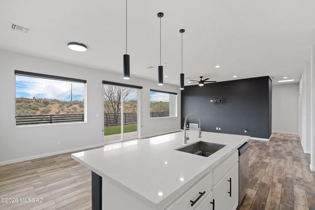 128 Avenida Ostion, Rio Rico, AZ 85648