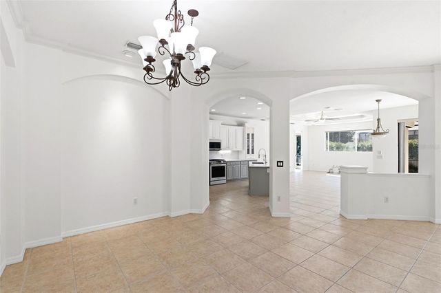 6611 CHICKADEE LANE, Bradenton, FL 34202