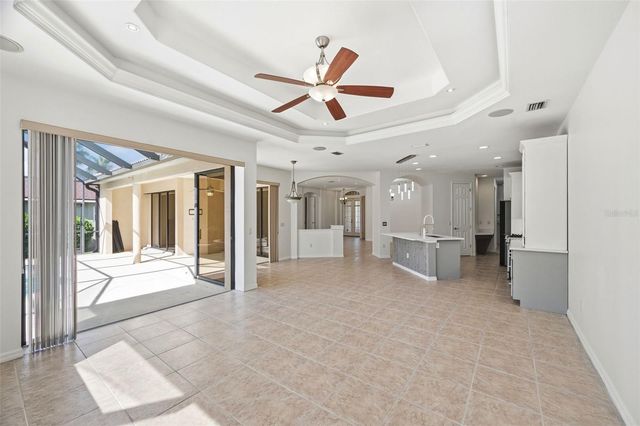6611 CHICKADEE LANE, Bradenton, FL 34202