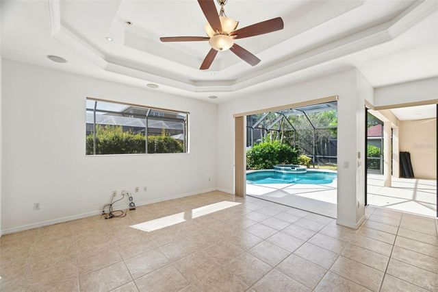 6611 CHICKADEE LANE, Bradenton, FL 34202