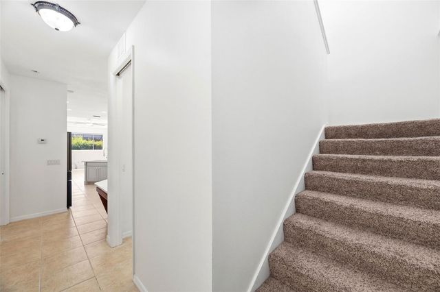 6611 CHICKADEE LANE, Bradenton, FL 34202