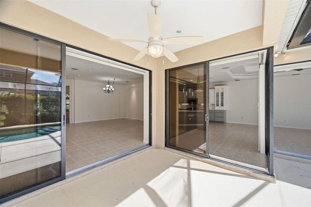 6611 CHICKADEE LANE, Bradenton, FL 34202