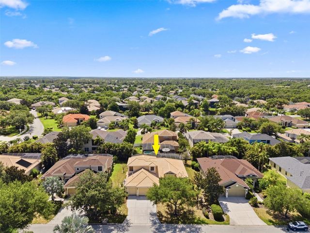 6611 CHICKADEE LANE, Bradenton, FL 34202
