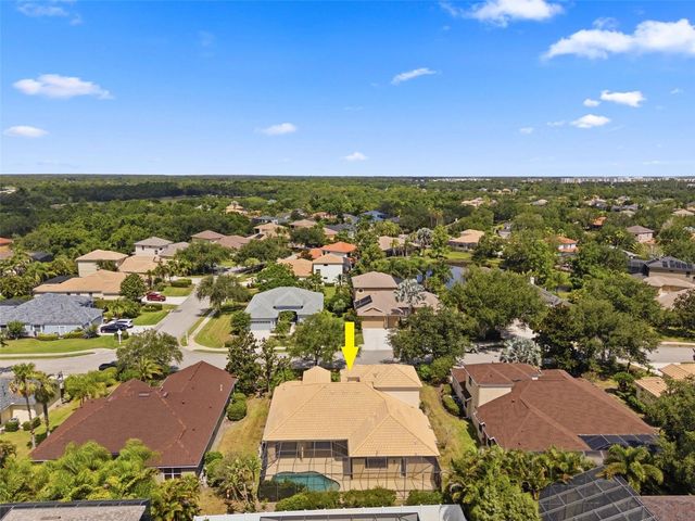 6611 CHICKADEE LANE, Bradenton, FL 34202