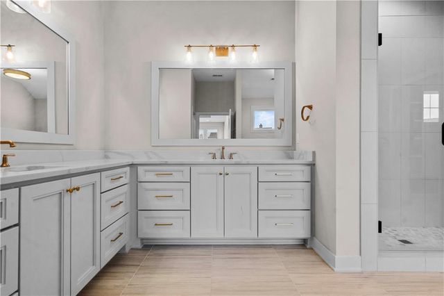 11705 W 170th Street, Overland Park, KS 66221