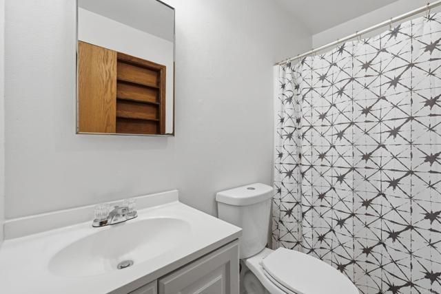 325 Aspero Court, Escondido, CA 92026