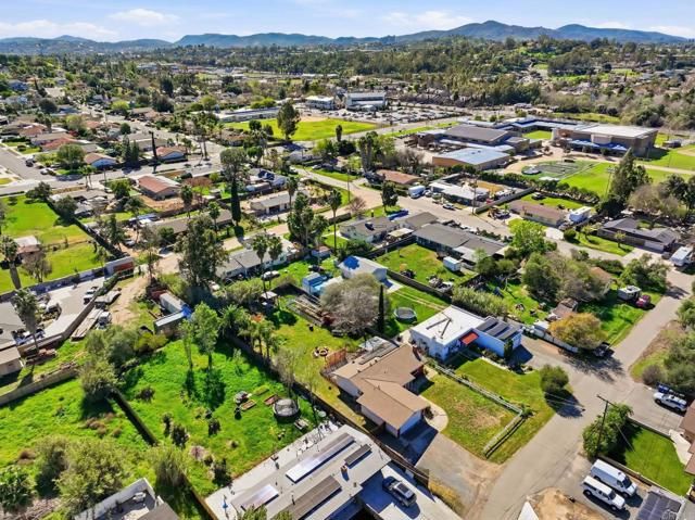 325 Aspero Court, Escondido, CA 92026