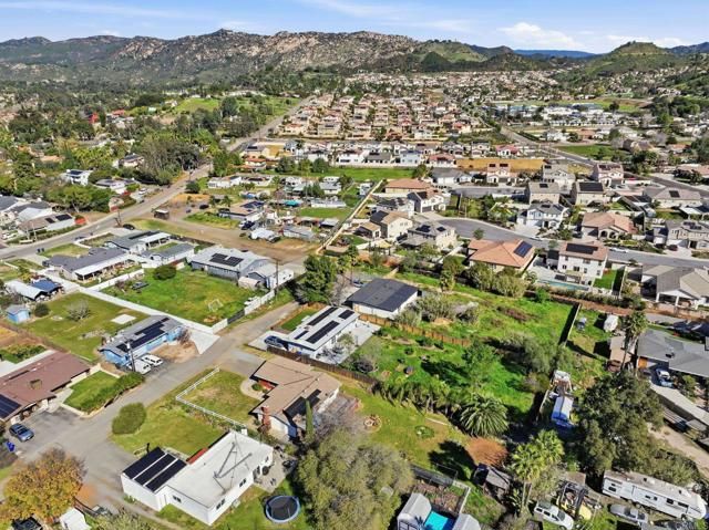 325 Aspero Court, Escondido, CA 92026