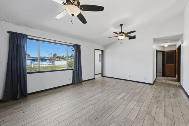 325 Aspero Court, Escondido, CA 92026