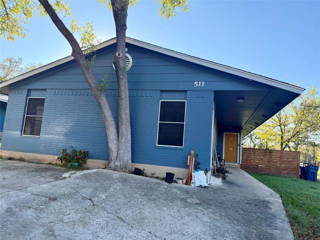 511 Central Ave A, Elgin, TX 78621