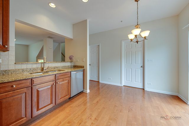 6127 W Mayfair Street, Morton Grove, IL 60053