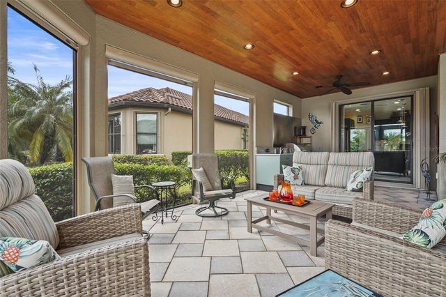 12749 DEL CORSO LOOP, Bradenton, FL 34211