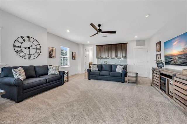 3410 Wellfleet LN, Naples, FL 34114