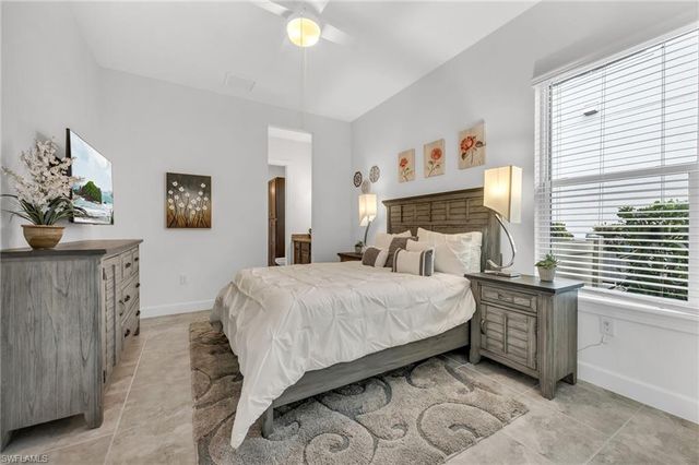 3410 Wellfleet LN, Naples, FL 34114