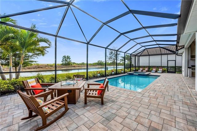 3410 Wellfleet LN, Naples, FL 34114