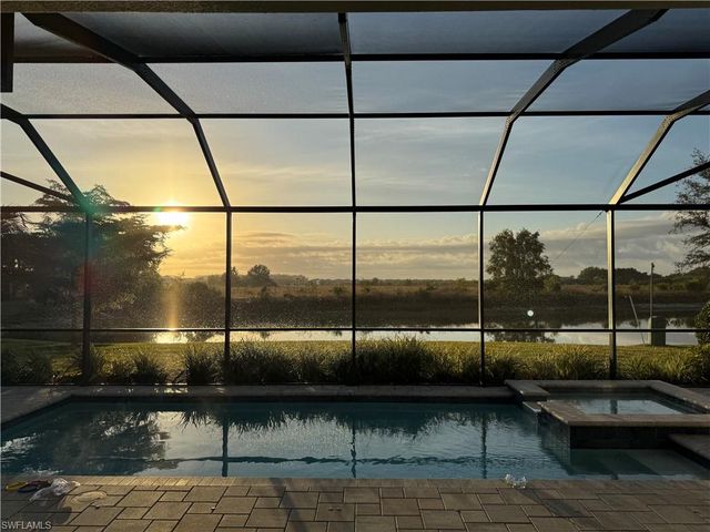 3410 Wellfleet LN, Naples, FL 34114