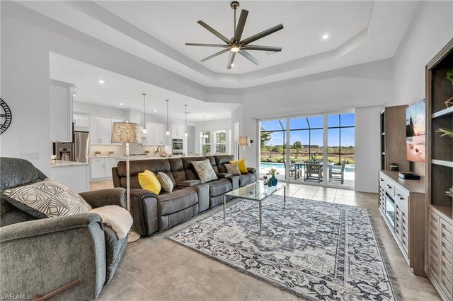 3410 Wellfleet LN, Naples, FL 34114