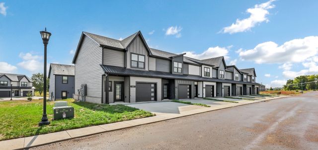 1302 Jonathan Wade Circle, Clarksville, TN 37043