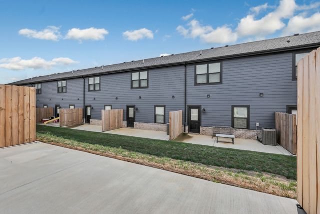 1302 Jonathan Wade Circle, Clarksville, TN 37043