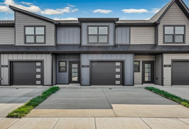 1302 Jonathan Wade Circle, Clarksville, TN 37043