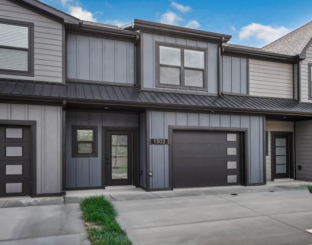 1302 Jonathan Wade Circle, Clarksville, TN 37043