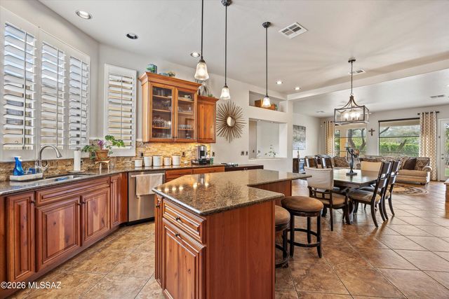 11259 N Mountain Breeze Drive, Tucson, AZ 85737