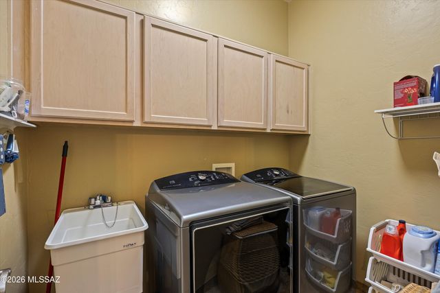 11259 N Mountain Breeze Drive, Tucson, AZ 85737