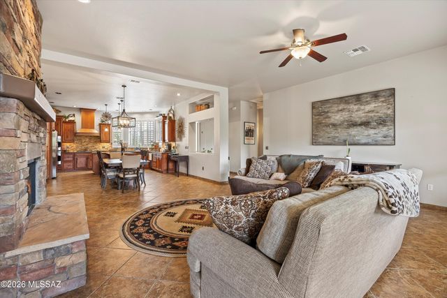 11259 N Mountain Breeze Drive, Tucson, AZ 85737