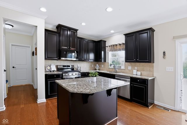 11947 Mannings Pass, Zionsville, IN 46077