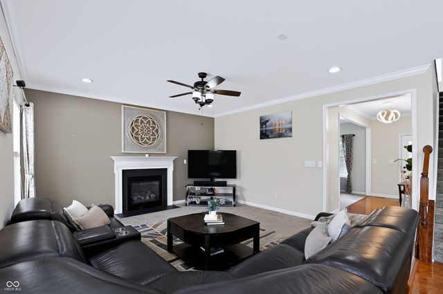 11947 Mannings Pass, Zionsville, IN 46077