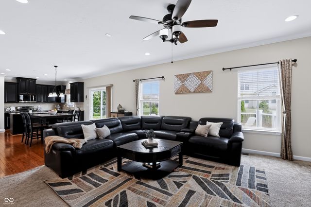 11947 Mannings Pass, Zionsville, IN 46077