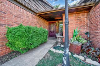 1108 S 13th Street, Clinton, OK 73601