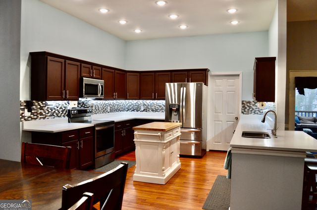 817 Brookside Drive, Winder, GA 30680