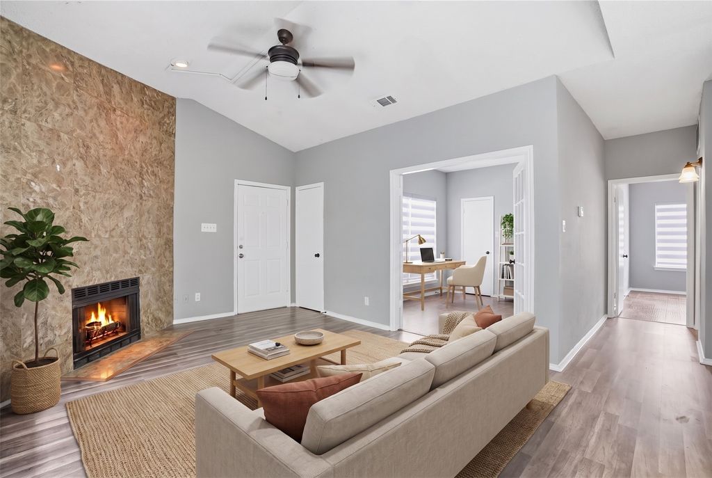 4115 Esters Road 712, Irving, TX 75038 — exterior