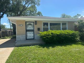 933 E 142nd Street, Dolton, IL 60419
