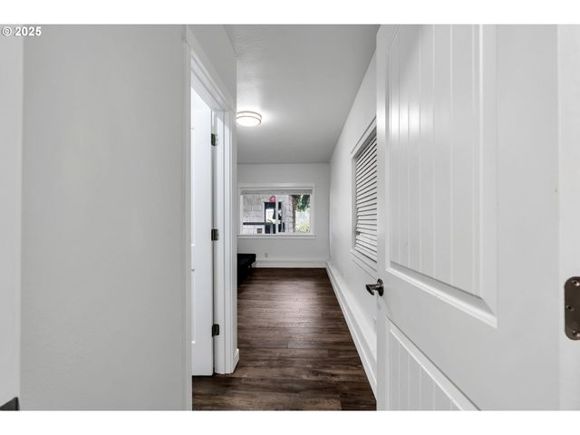 8451 Se BUSH St, Portland, OR 97266