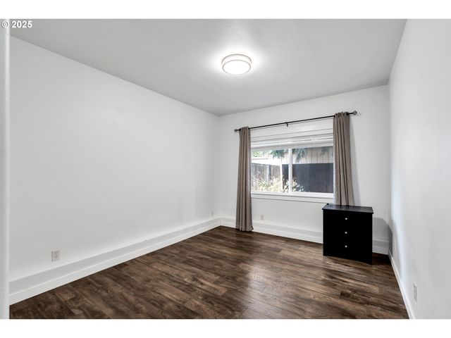 8451 Se BUSH St, Portland, OR 97266