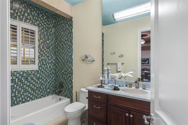 3489 NE 30th Avenue, Lighthouse Point, FL 33064