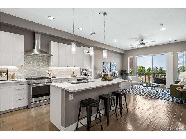 4885 S Monaco St 206, Denver, CO 80237