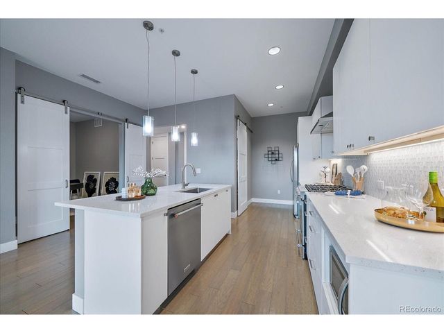 4885 S Monaco St 206, Denver, CO 80237