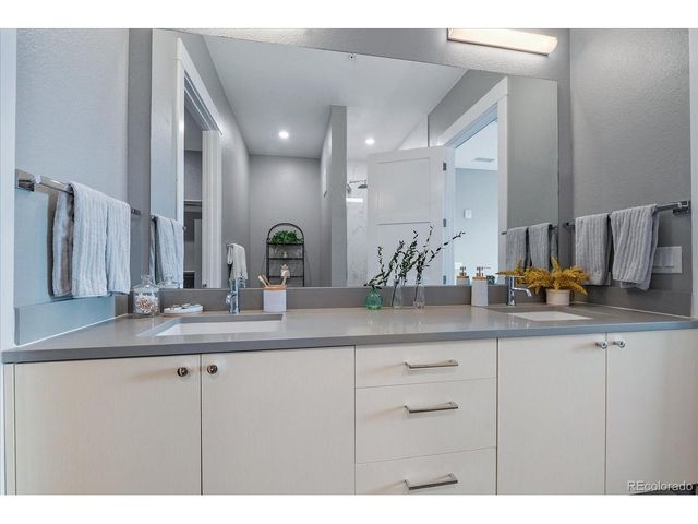 4885 S Monaco St 206, Denver, CO 80237