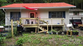 739 Holiday Drive, Hendersonville, NC 28739