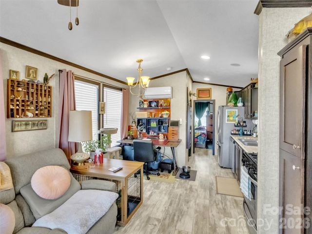 225 Pike Point, Waynesville, NC 28785