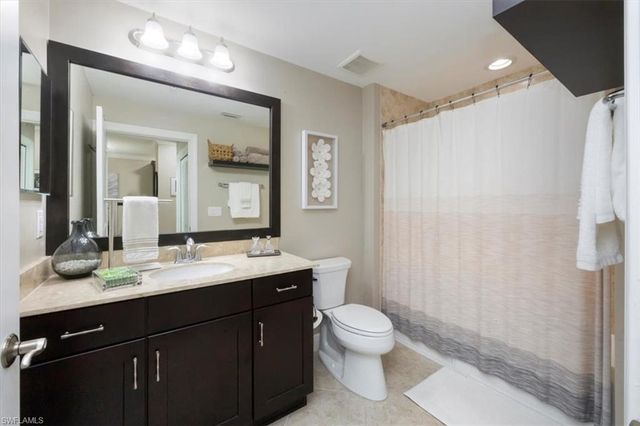 15114 Palmer Lake CIR # 104, Naples, FL 34109