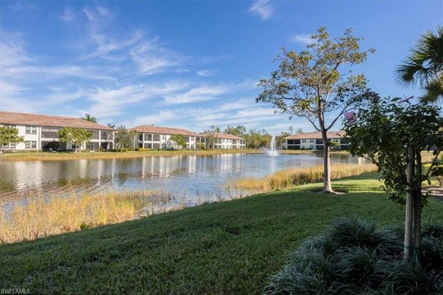 15114 Palmer Lake CIR # 104, Naples, FL 34109