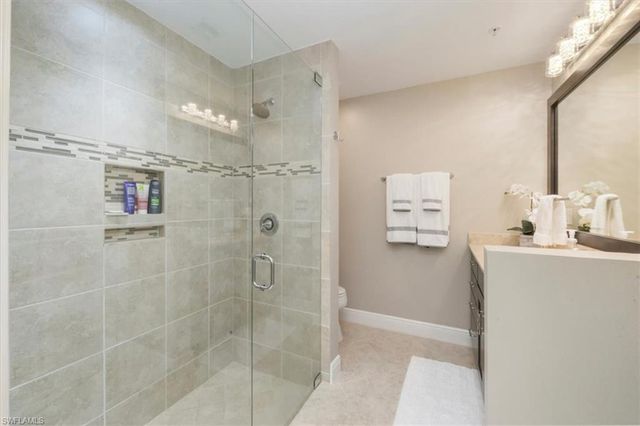 15114 Palmer Lake CIR # 104, Naples, FL 34109