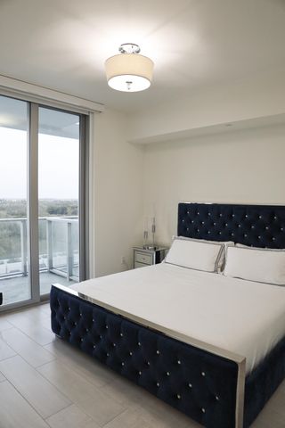 2000 Metropica Way 811, Sunrise, FL 33323
