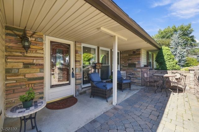 60 Comanche Ave, Rockaway Twp., NJ 07866