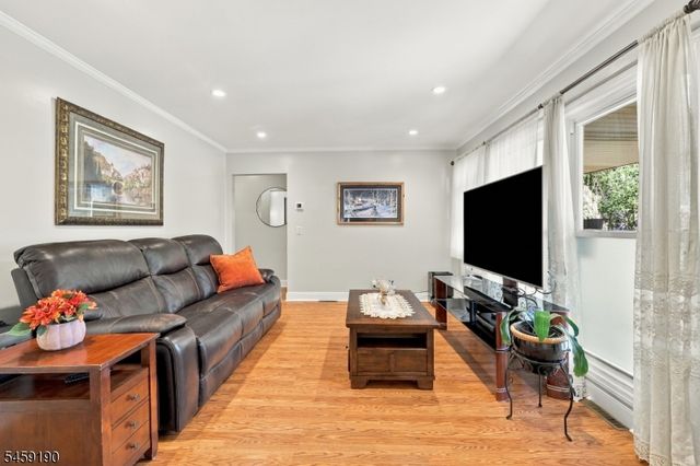 60 Comanche Ave, Rockaway Twp., NJ 07866