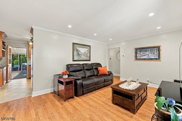 60 Comanche Ave, Rockaway Twp., NJ 07866